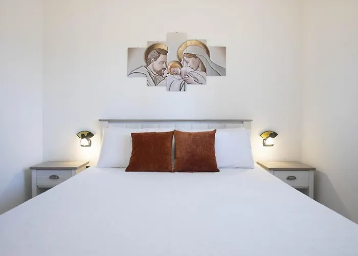 And Me Апартаменты