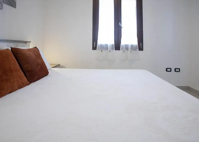 And Me Апартаменты